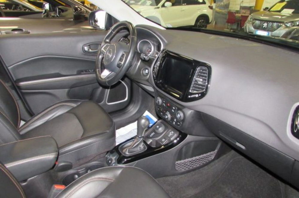 Jeep Compass usata a Milano (17)