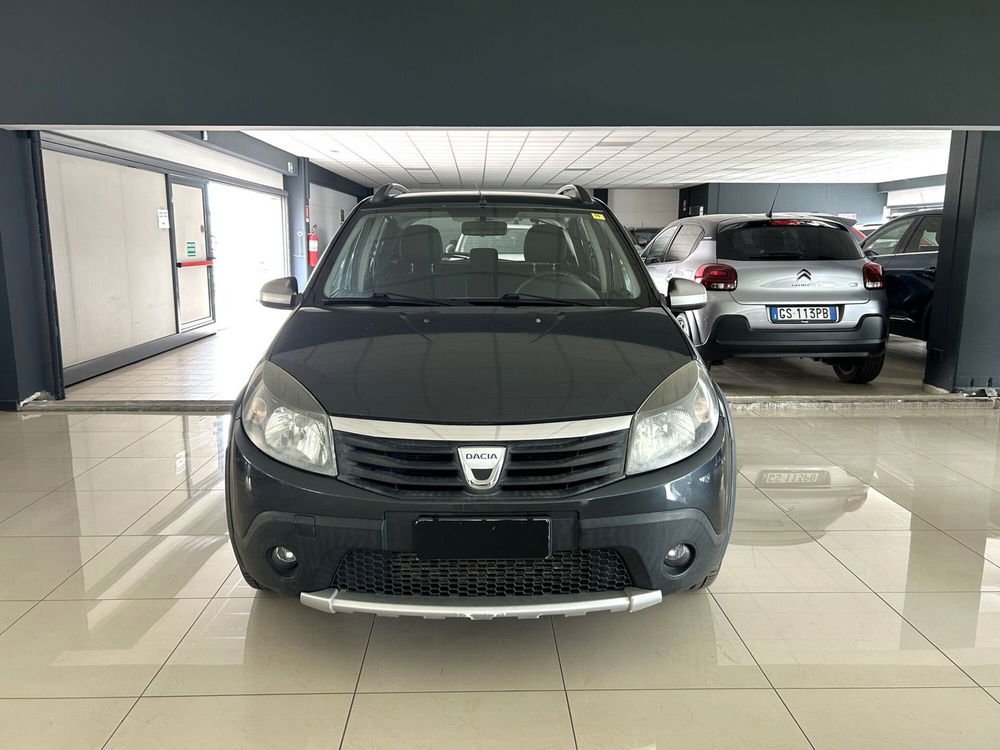 Dacia Sandero usata a Ferrara (2)