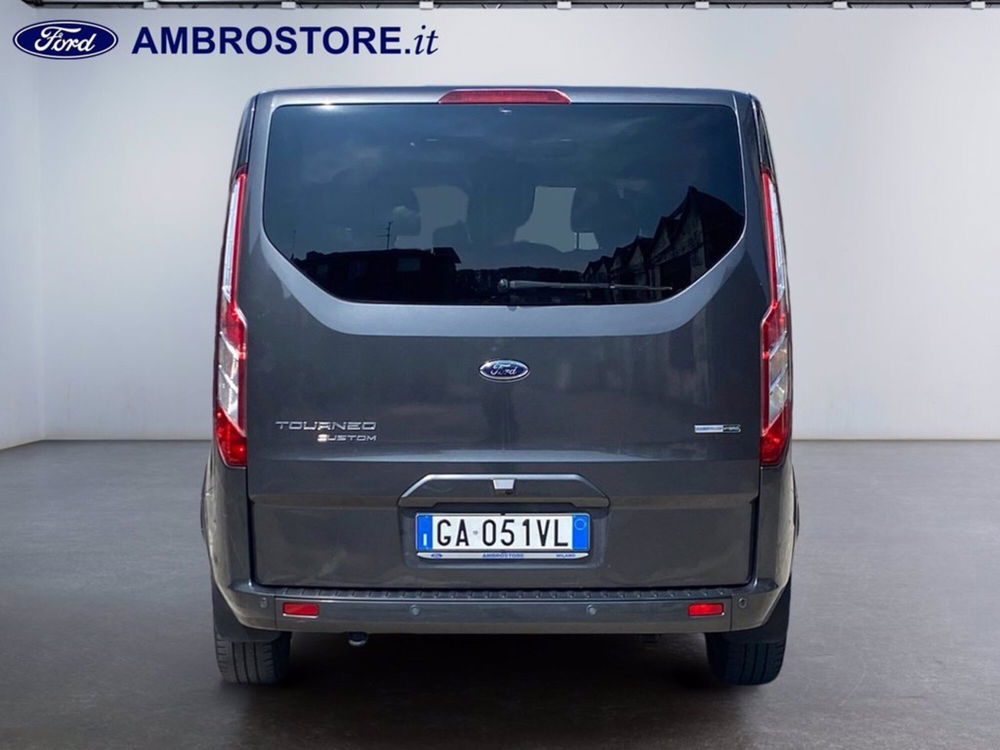 Ford Tourneo Custom usata a Milano (6)