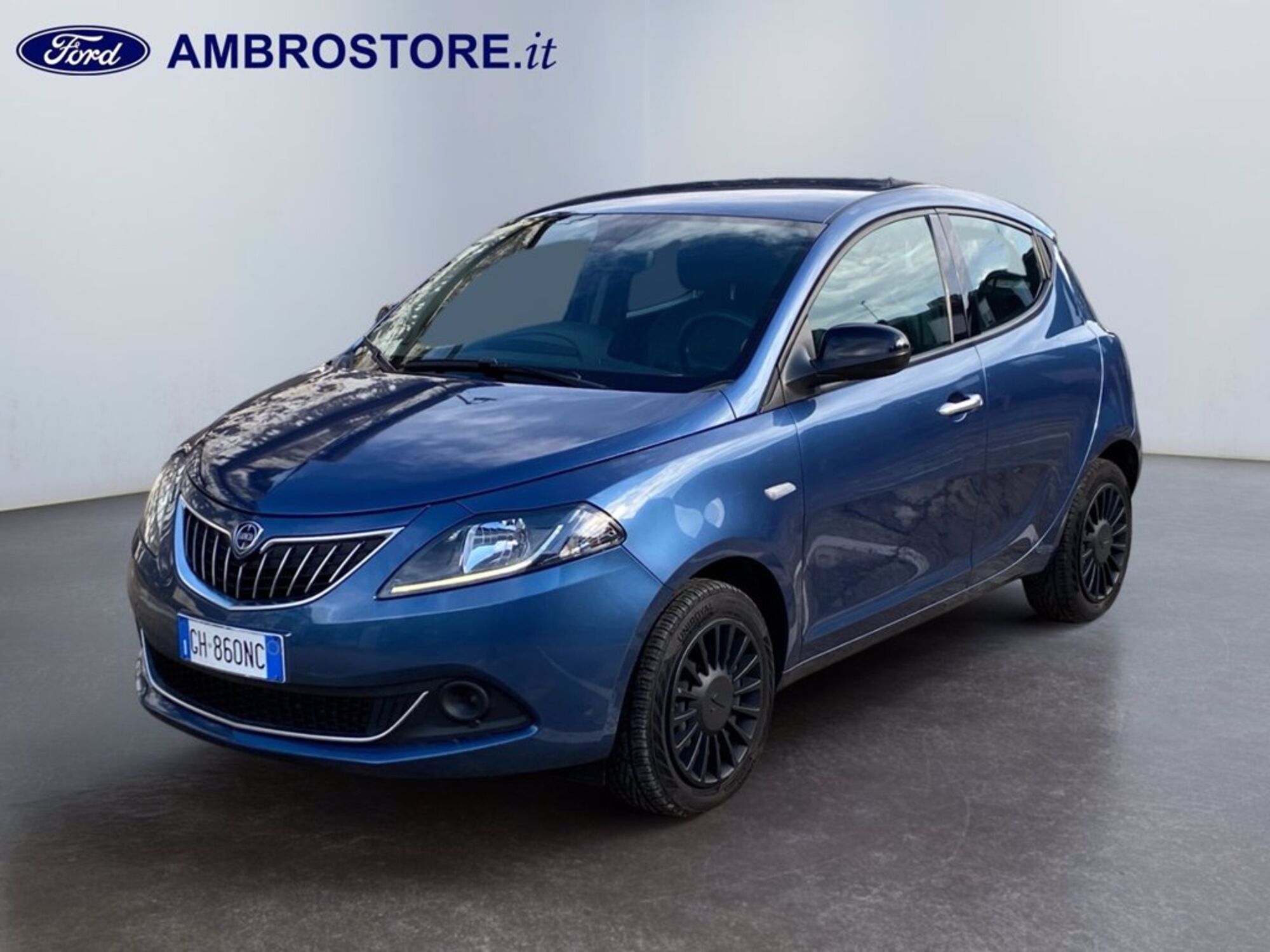 Lancia Ypsilon 1.0 FireFly 5 porte S&amp;S Hybrid Silver Plus del 2021 usata a Milano