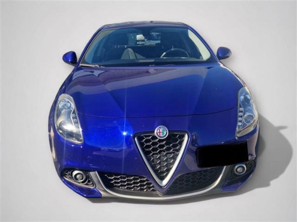 Alfa Romeo Giulietta usata a Livorno (8)