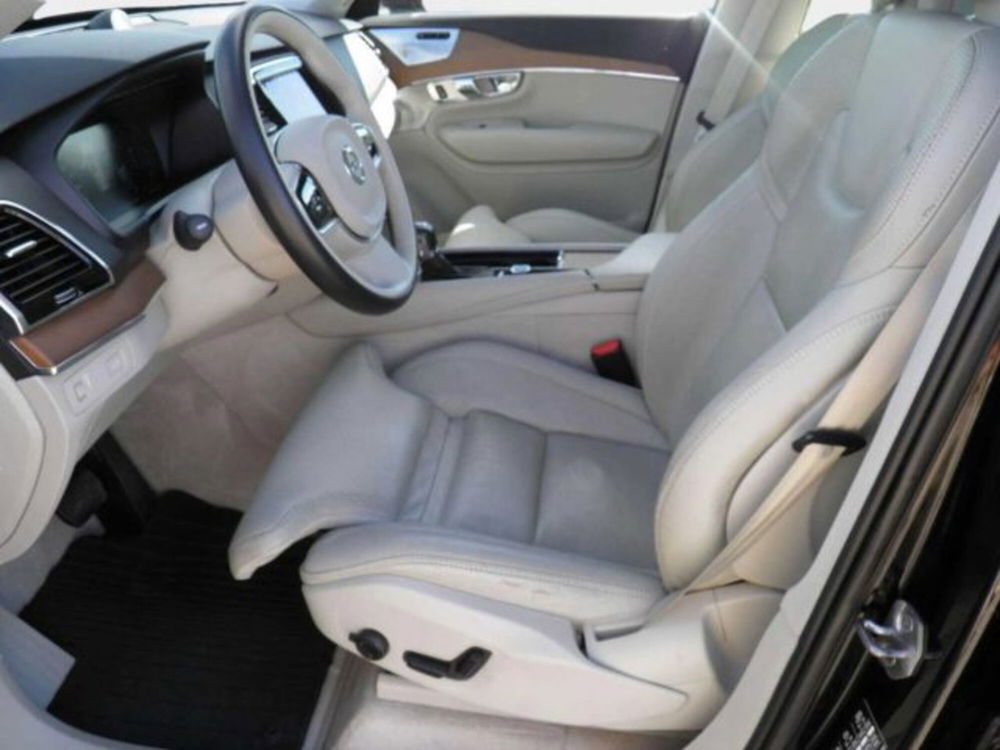 Volvo XC90 usata a Firenze (10)