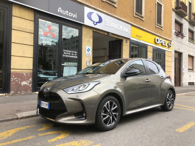 Toyota Yaris 1.5 Hybrid 5 porte Lounge del 2020 usata a Milano