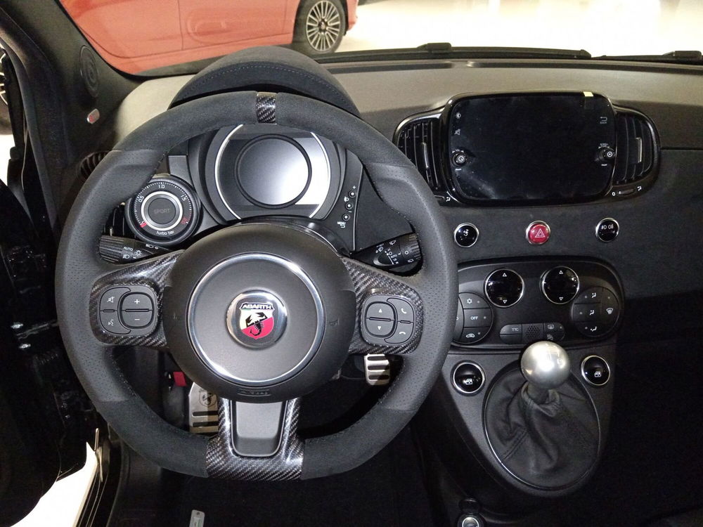 Abarth 695 nuova a Alessandria (11)