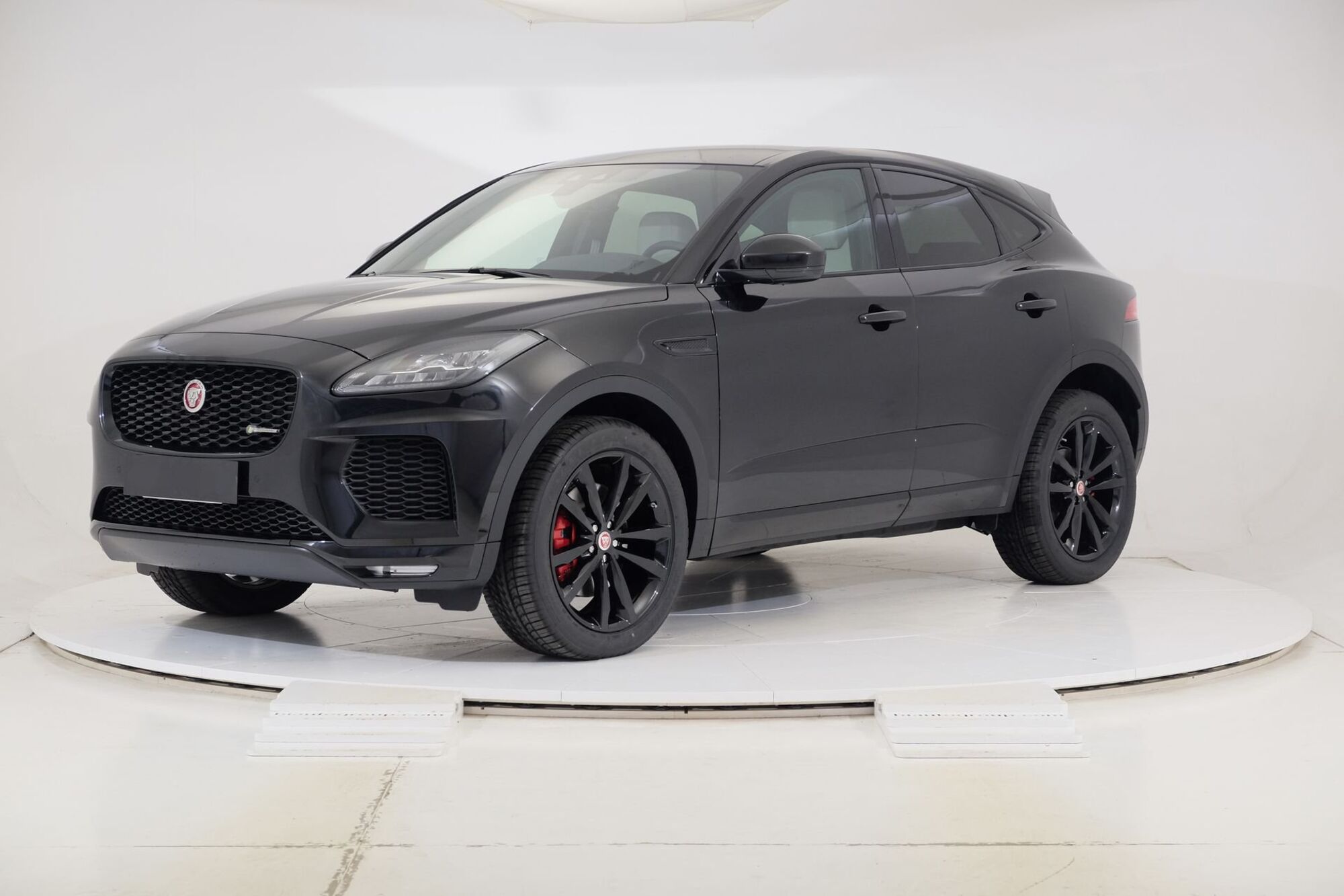 Jaguar E-Pace 2.0 249 CV AWD aut. R-Dynamic SE  del 2019 usata a Settimo Torinese