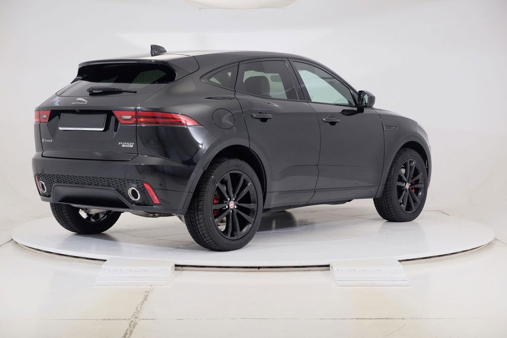 Jaguar E-Pace usata a Torino (4)