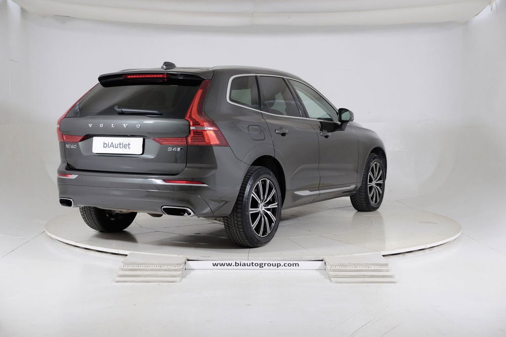 Volvo XC60 usata a Torino (4)