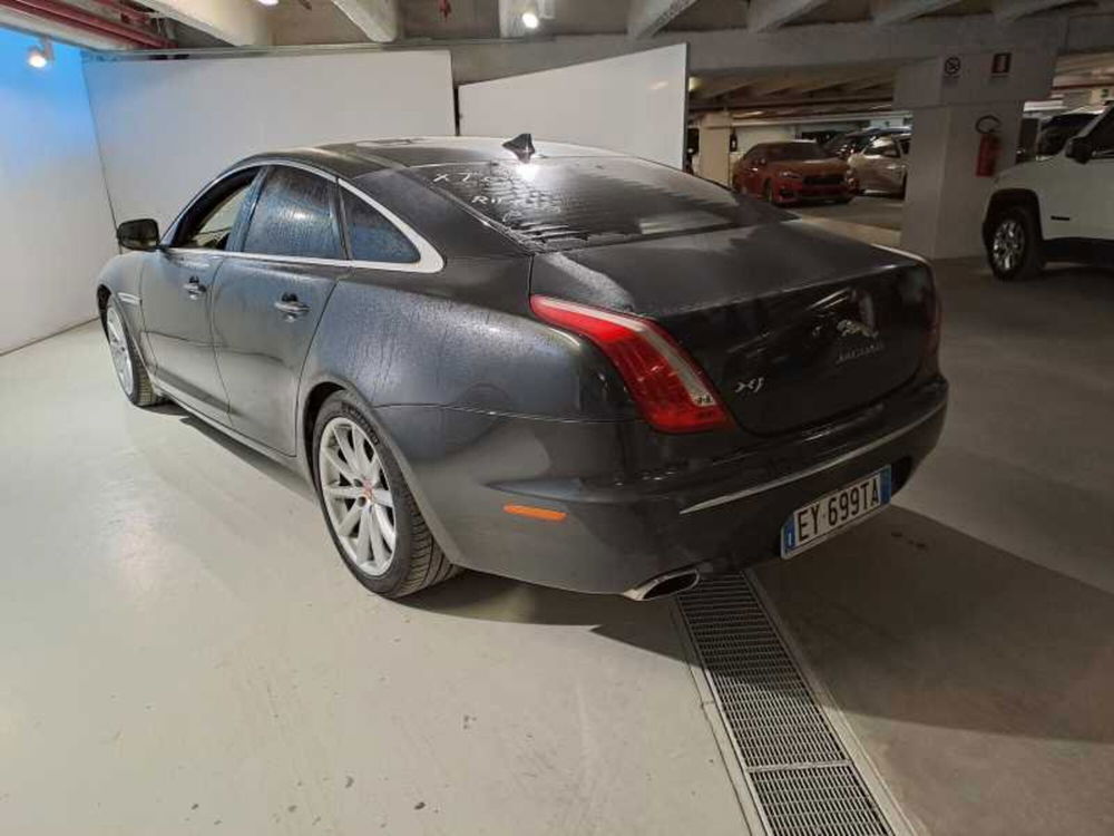 Jaguar XJ usata a Torino (4)