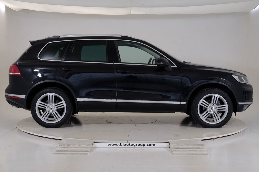 Volkswagen Touareg usata a Torino (5)