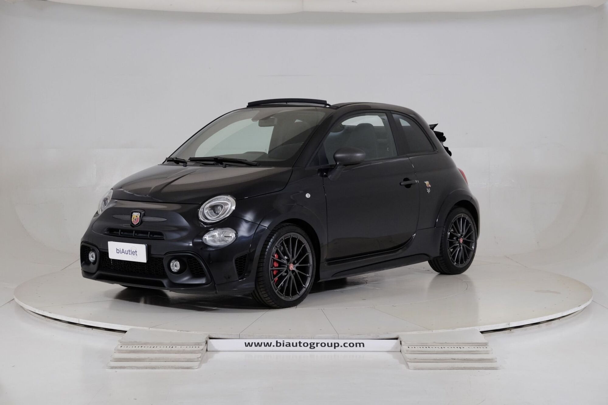 Abarth 595 Cabrio 595 C 1.4 Turbo T-Jet 180 CV Competizione  del 2022 usata a Settimo Torinese