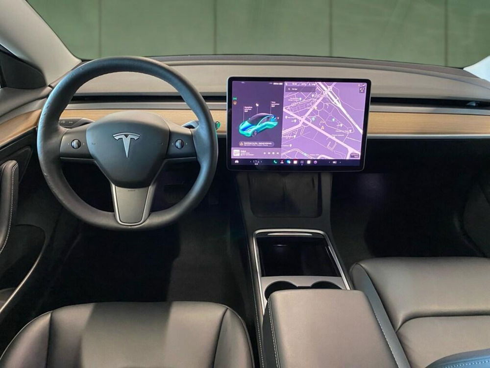 Tesla Model 3 usata a Torino (6)