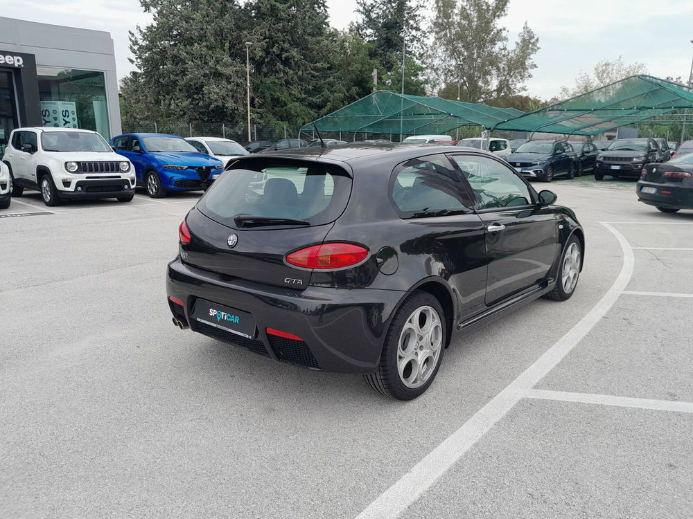 Alfa Romeo 147 usata a Ancona (6)