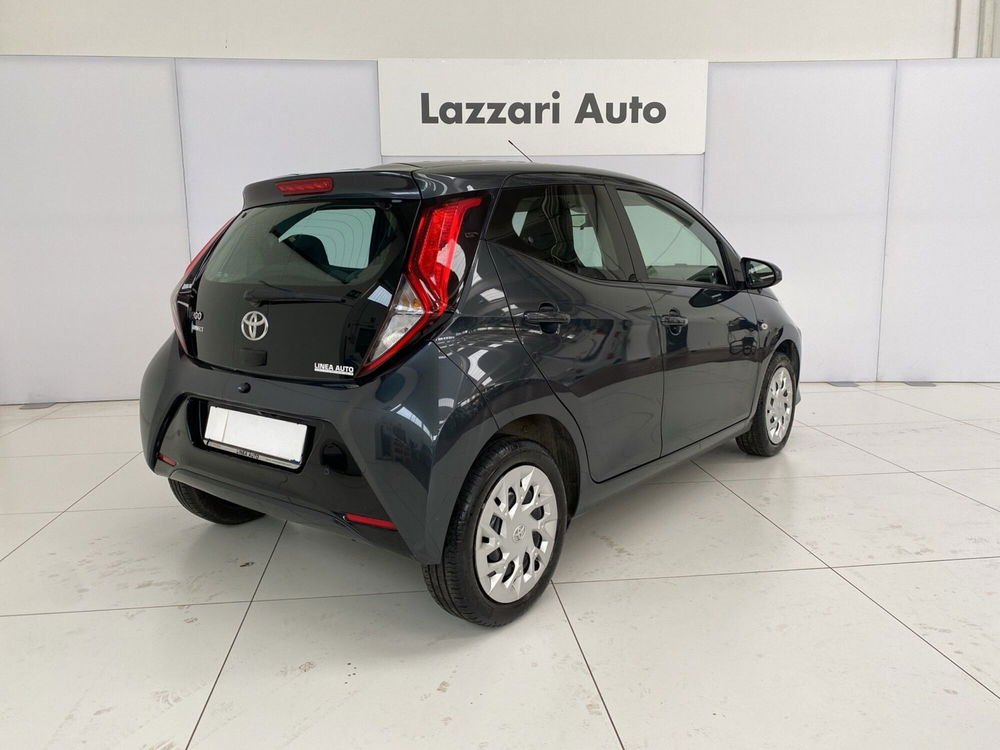 Toyota Aygo usata a Lodi (4)