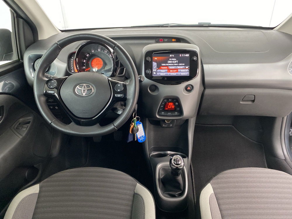 Toyota Aygo usata a Lodi (8)