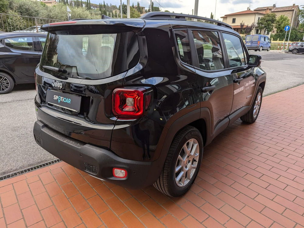 Jeep Renegade nuova a Arezzo (4)