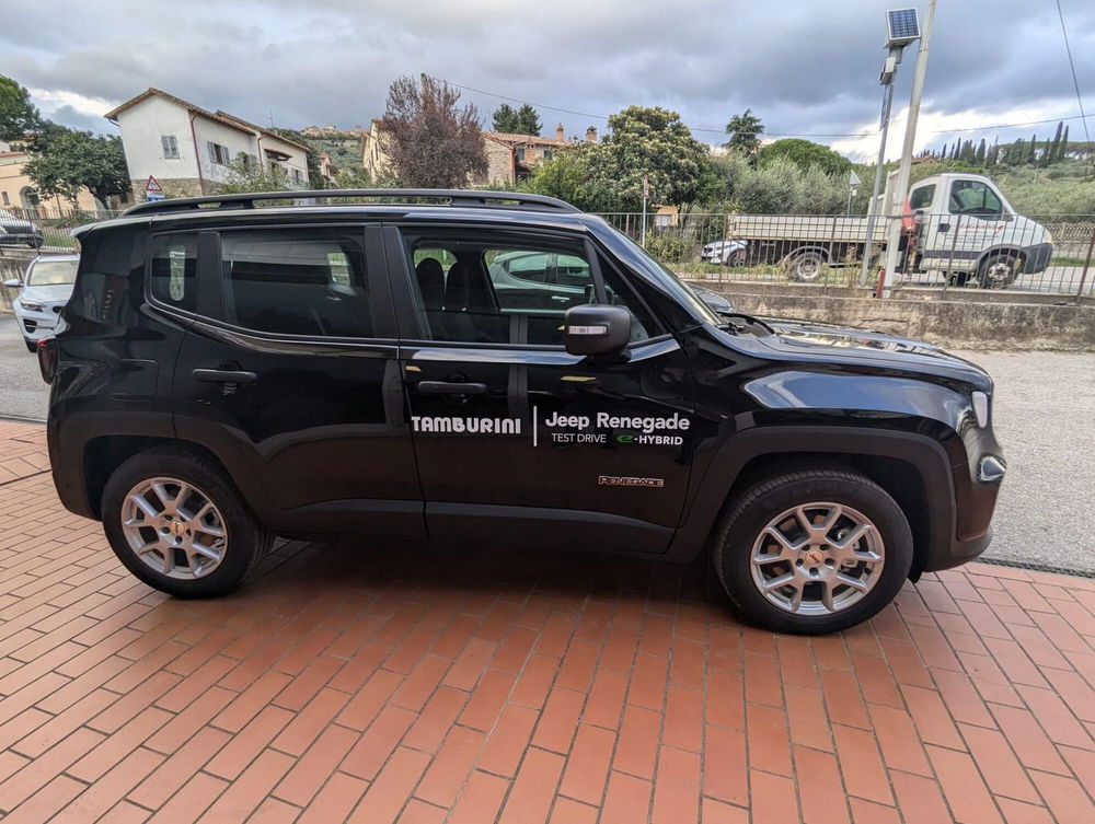 Jeep Renegade nuova a Arezzo (8)