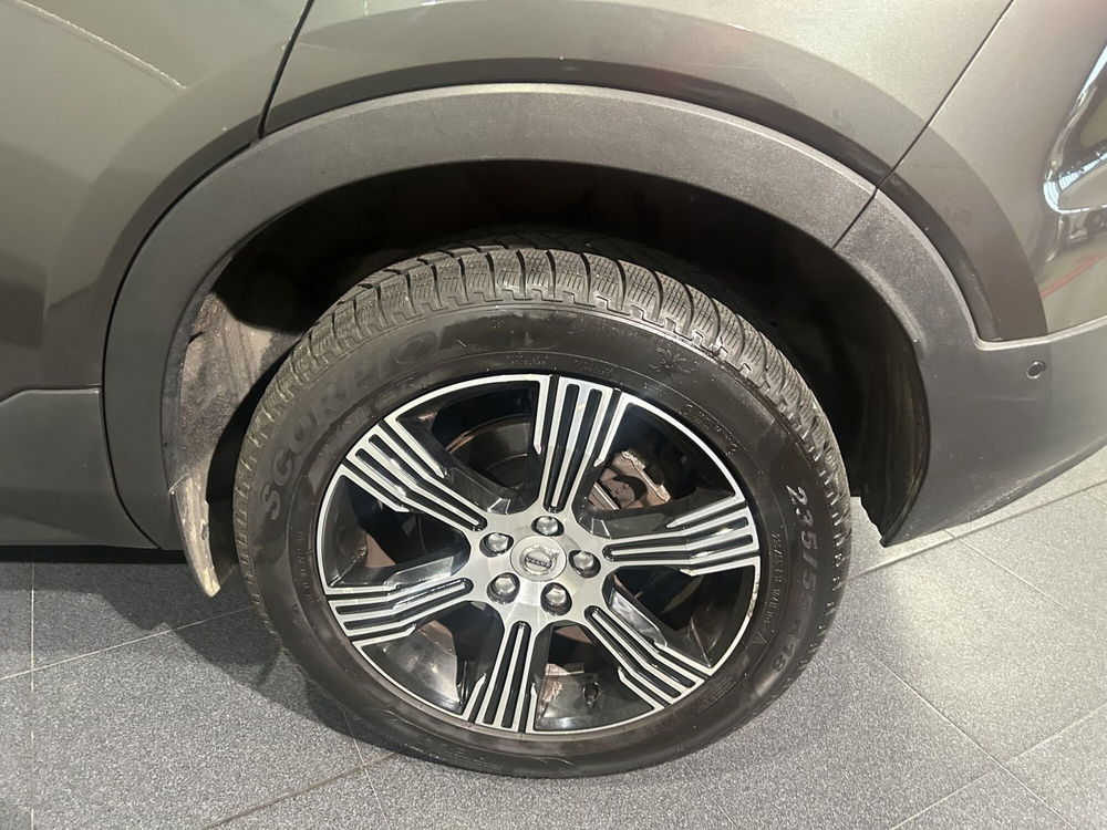 Volvo XC40 usata a Milano (6)