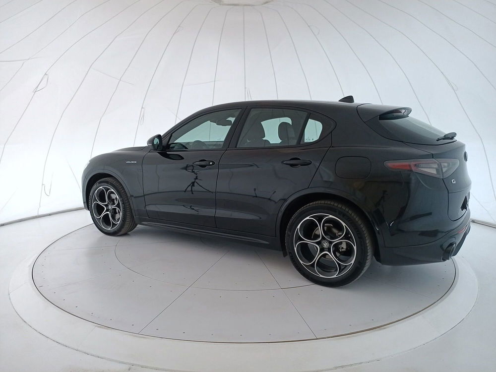 Alfa Romeo Stelvio usata a Barletta-Andria-Trani (3)