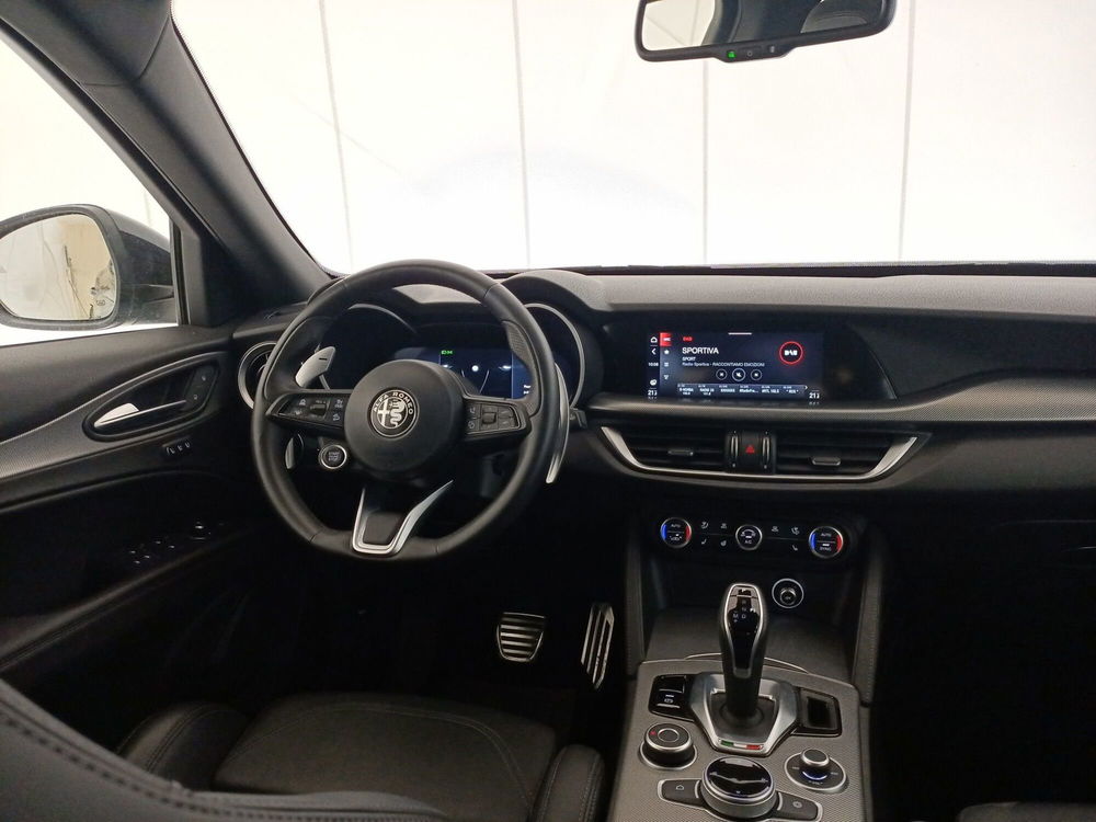 Alfa Romeo Stelvio usata a Barletta-Andria-Trani (9)