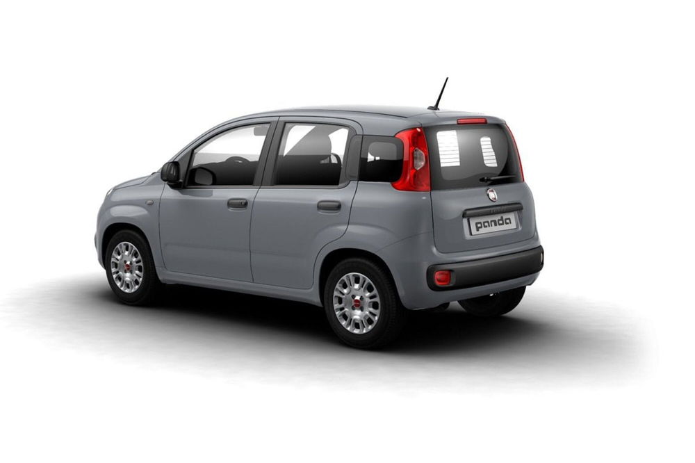 Fiat Panda nuova a Taranto (2)