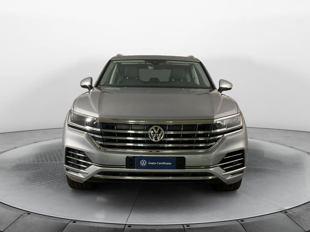 Volkswagen Touareg usata a Varese (2)