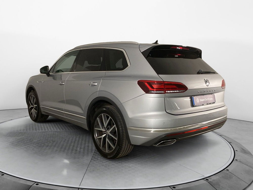 Volkswagen Touareg usata a Varese (4)