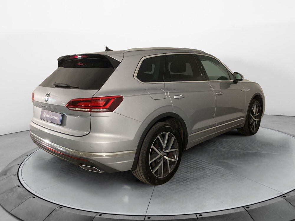 Volkswagen Touareg usata a Varese (6)