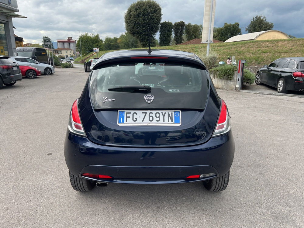 Lancia Ypsilon usata a Lucca (5)