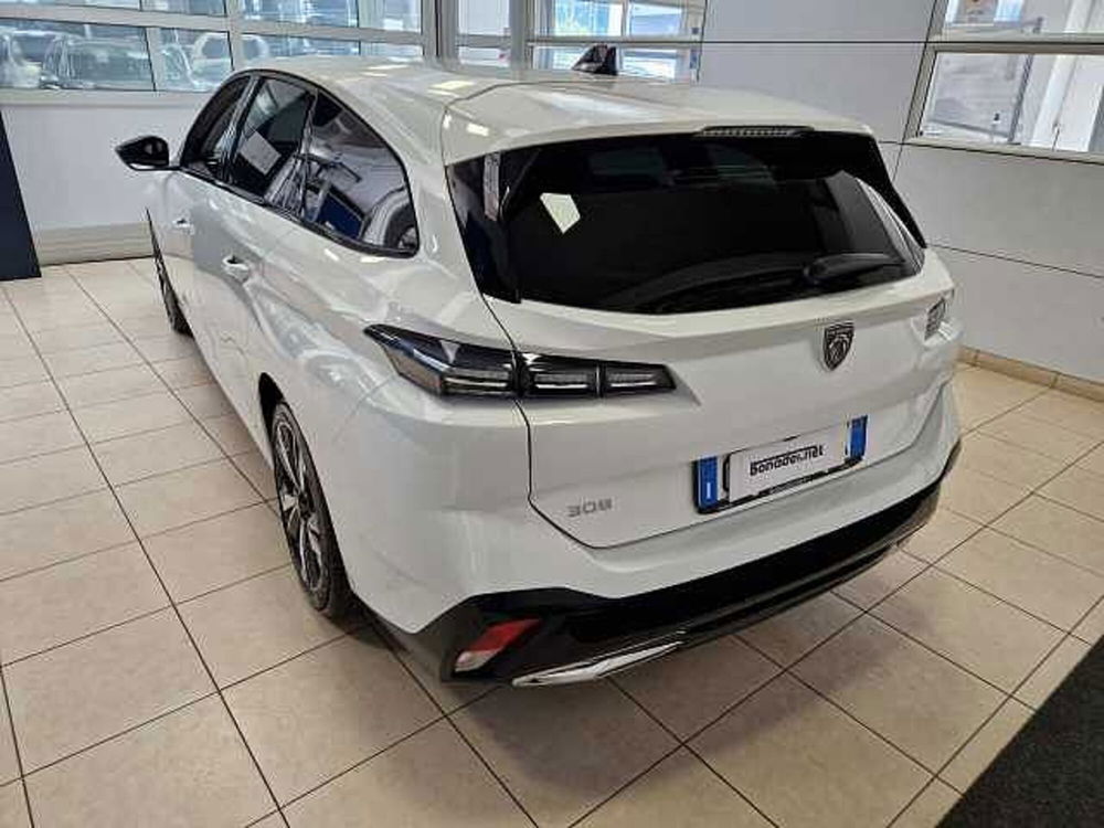 Peugeot 308 SW nuova a Varese (4)