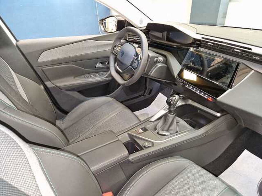 Peugeot 308 SW nuova a Varese (9)