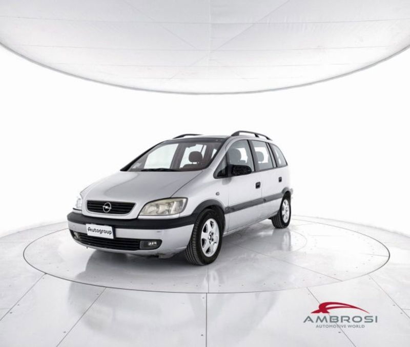 Opel Zafira 16V DI cat CD  del 2000 usata a Corciano