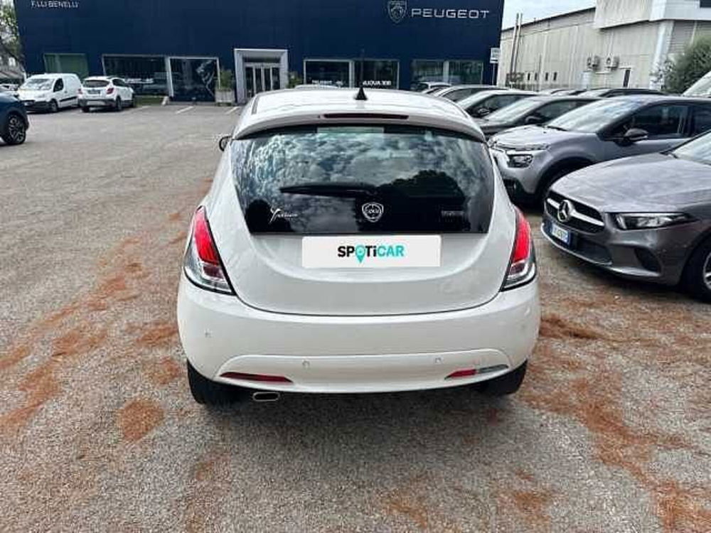 Lancia Ypsilon usata a Ravenna (6)