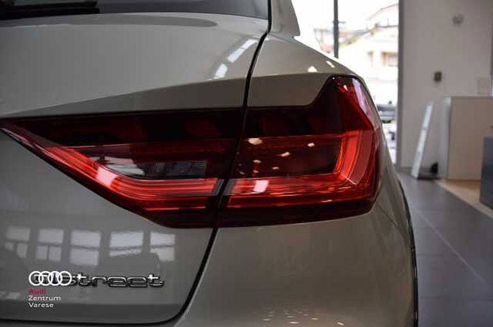 Audi A1 allstreet nuova a Varese (4)