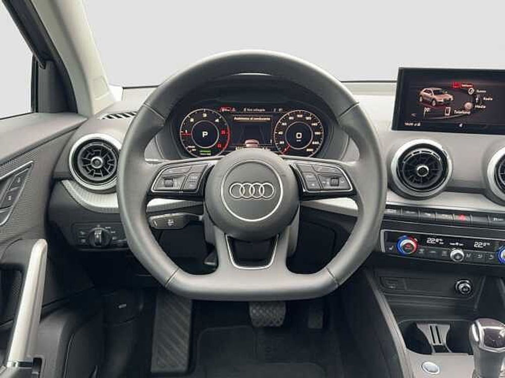 Audi Q2 usata a Como (6)