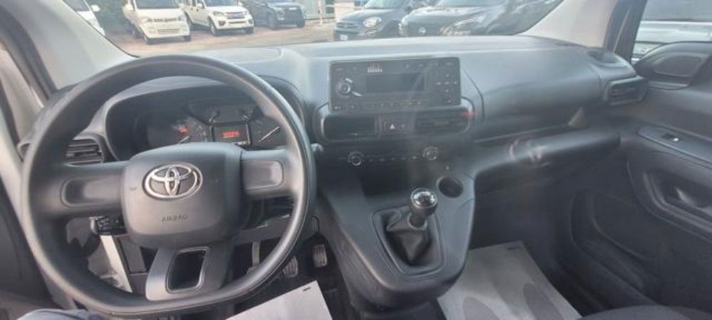 Toyota Proace City usata a Napoli (7)