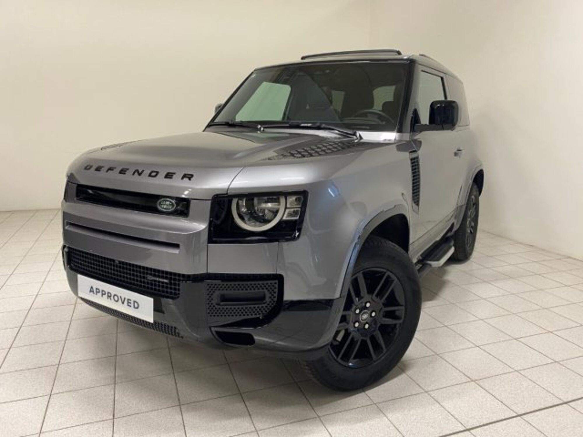 Land Rover Defender 90 3.0D I6 200 CV AWD Auto X-Dynamic S  del 2022 usata a Novara