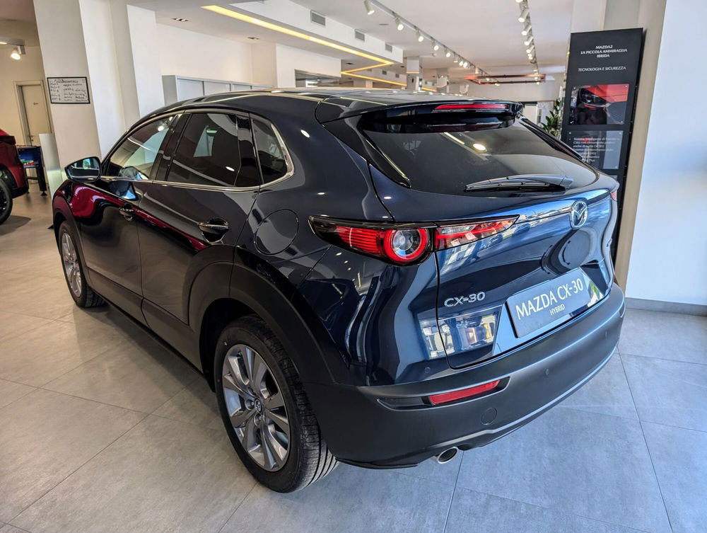 Mazda CX-30 nuova a Napoli (4)