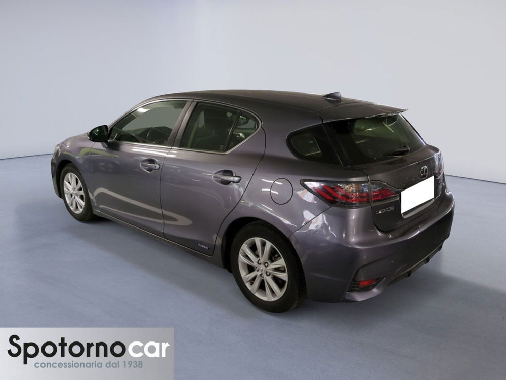 Lexus CT usata a Milano (4)