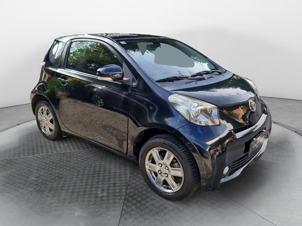 Toyota iQ usata a Bologna (3)