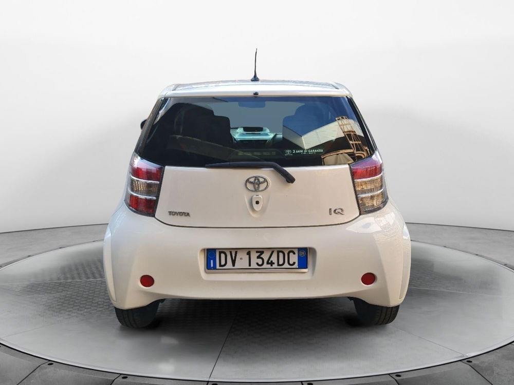 Toyota iQ usata a Bologna (5)