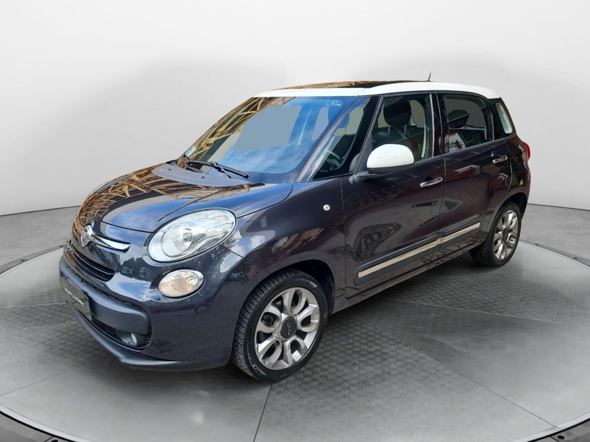 Fiat 500L 1.4 95 CV Lounge  del 2015 usata a San Lazzaro di Savena