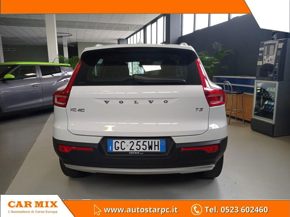 Volvo XC40 usata a Piacenza (4)