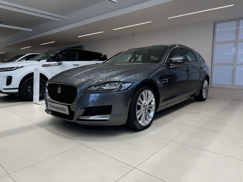 Jaguar XF Sportbrake 2.0 D 240 CV AWD aut. Portfolio  del 2017 usata a Forli&#039;