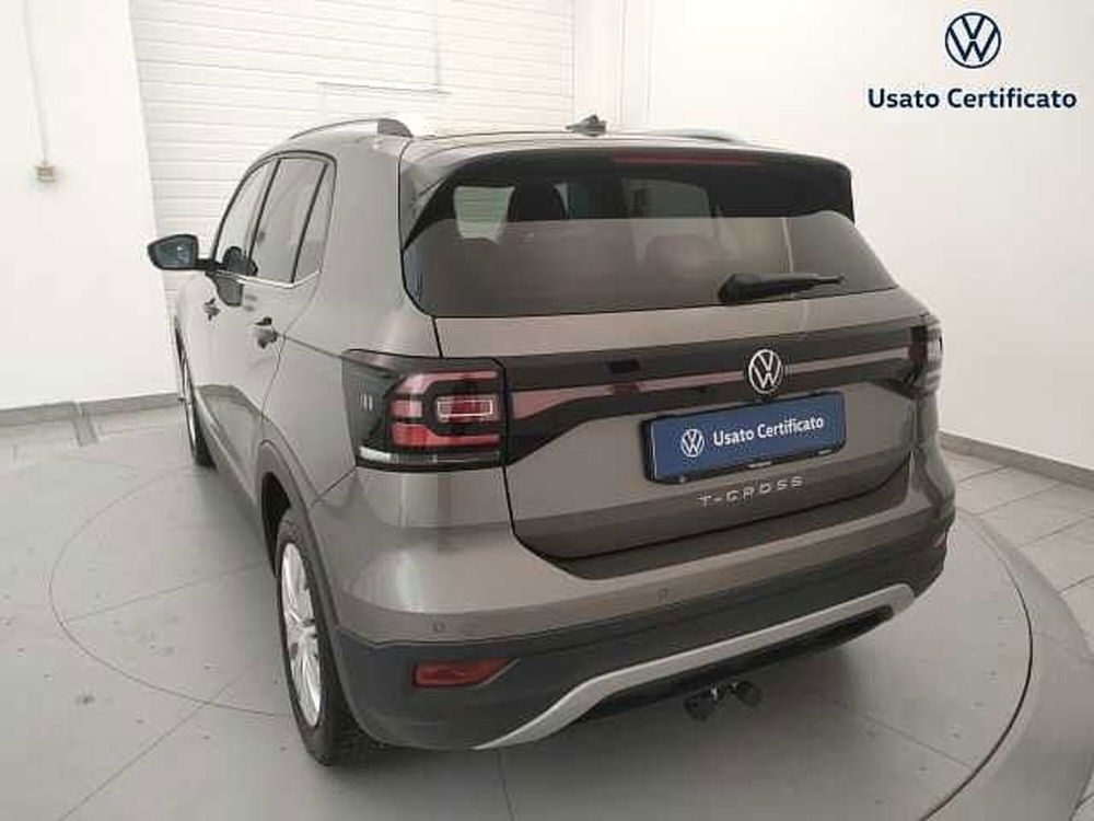 Volkswagen T-Cross usata a Varese (8)