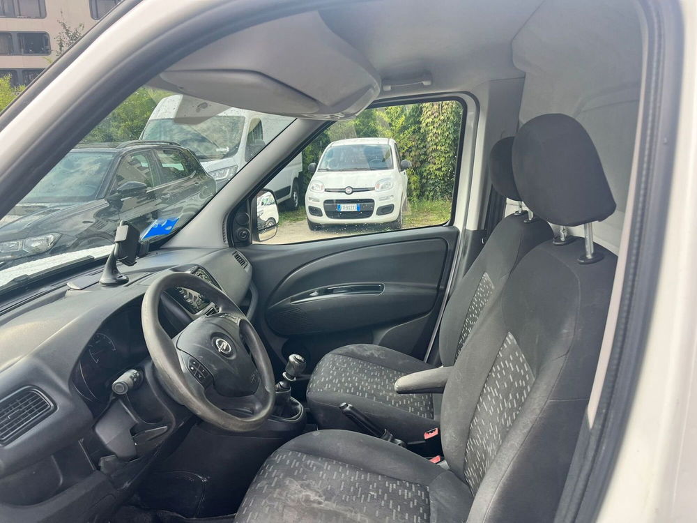 Opel Combo usata a Milano (14)