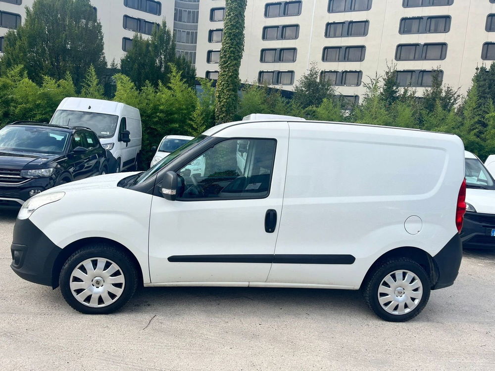 Opel Combo usata a Milano (4)