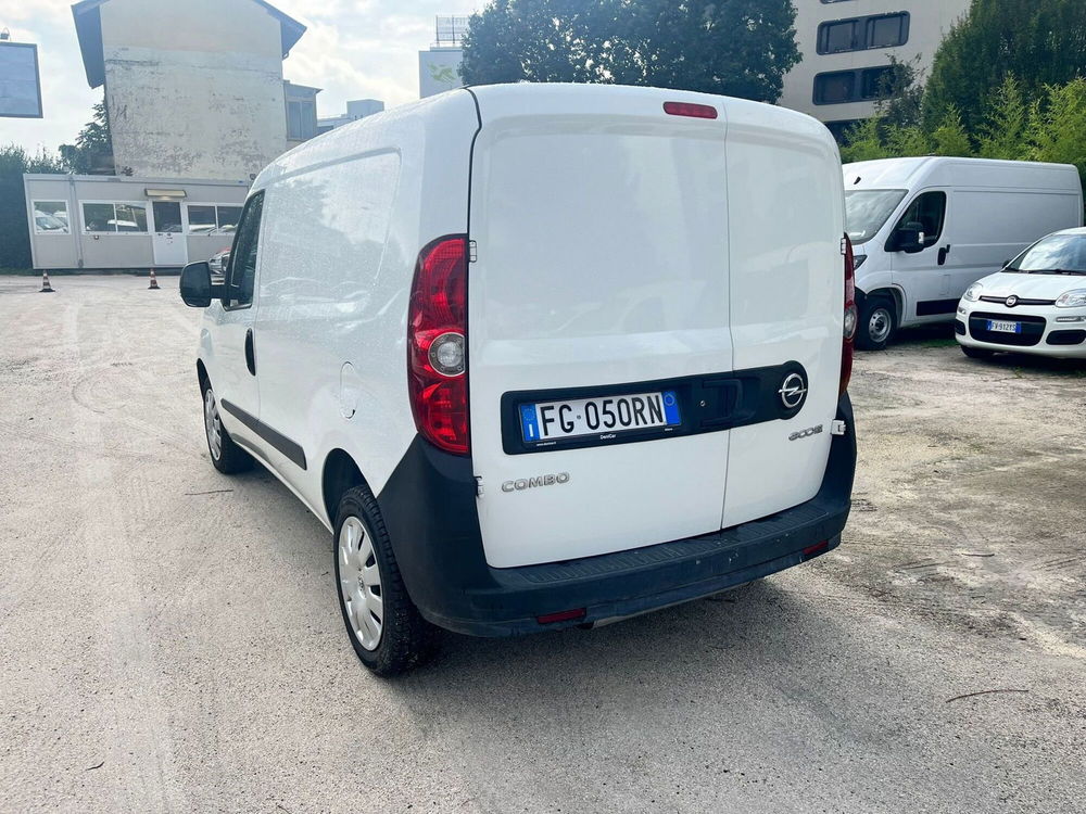 Opel Combo usata a Milano (5)