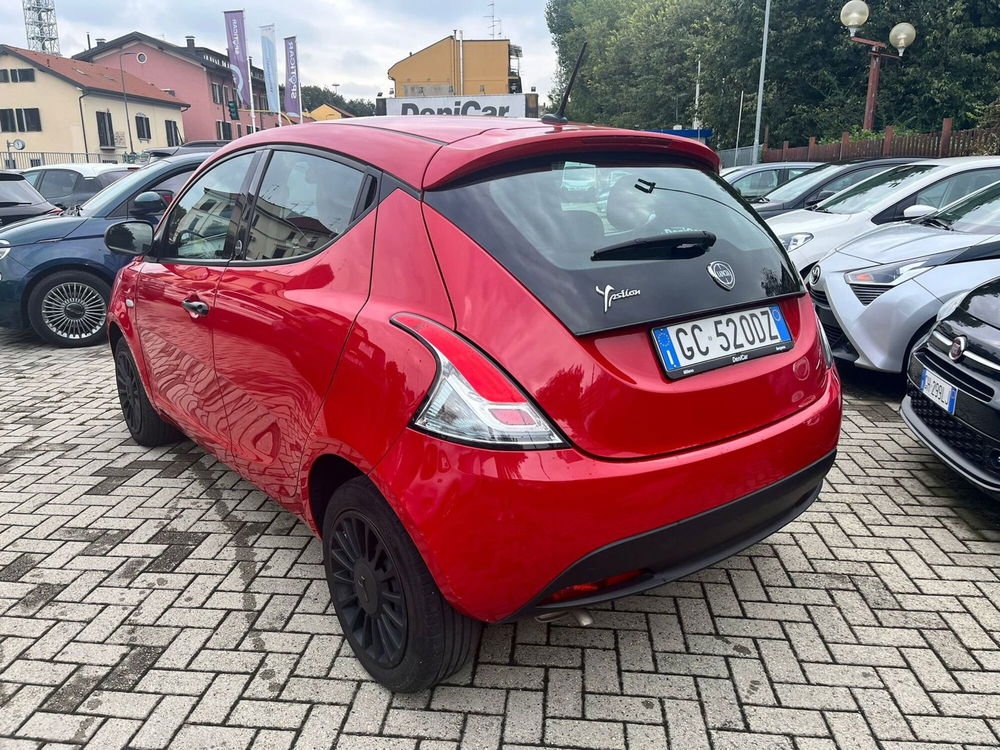 Lancia Ypsilon usata a Milano (6)