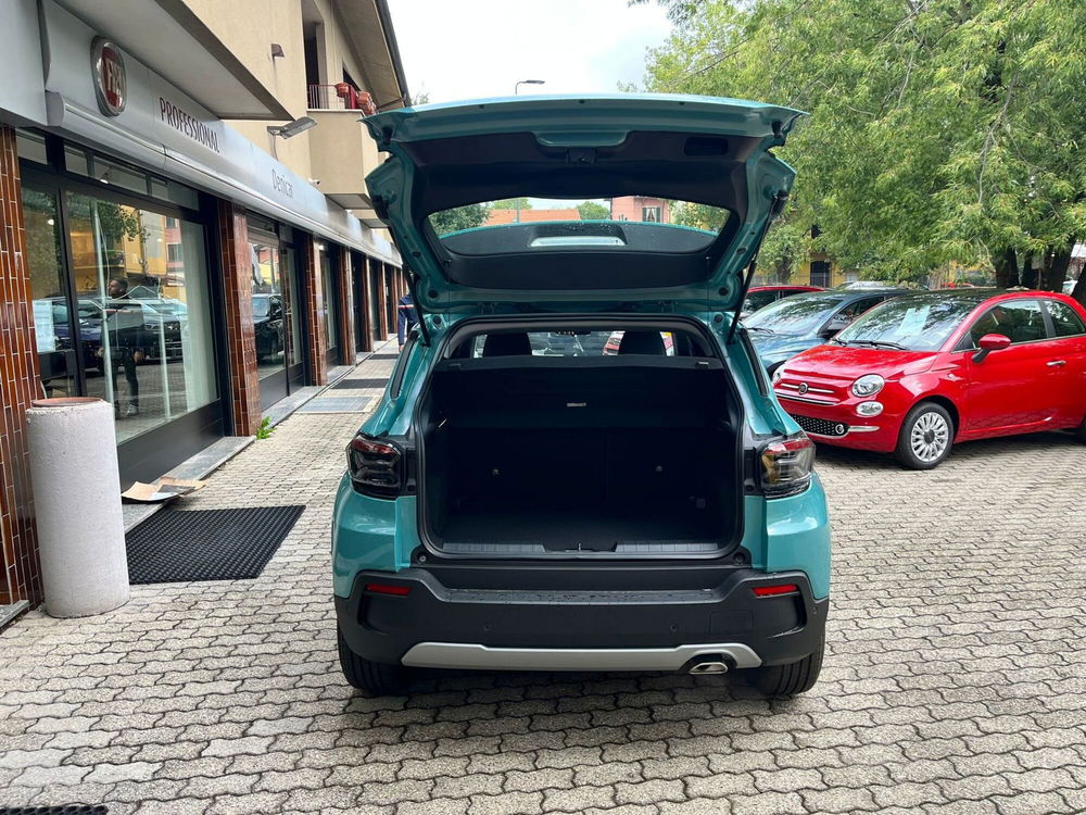 Jeep Avenger nuova a Milano (9)