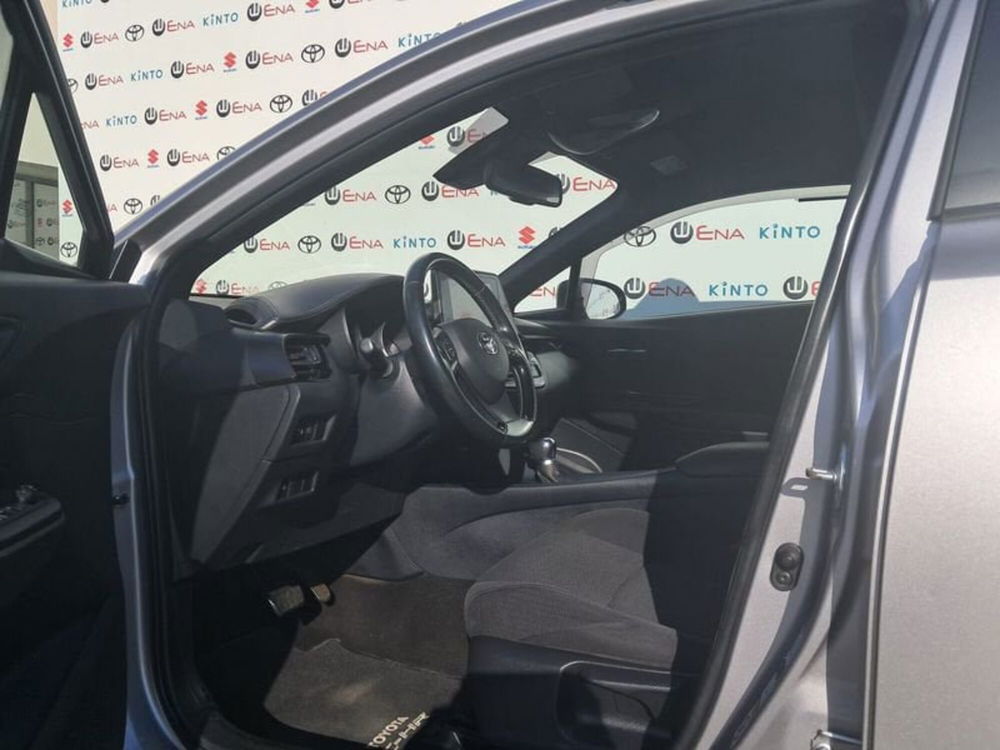 Toyota Toyota C-HR usata a Cagliari (10)